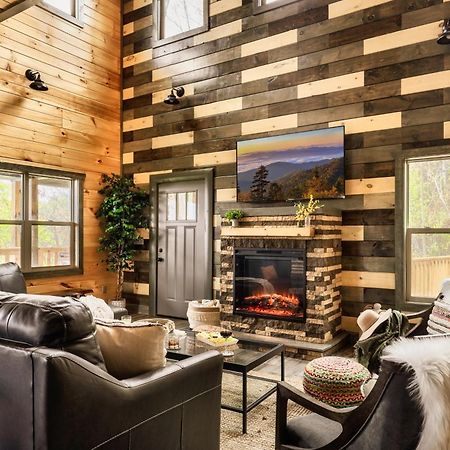 Mountainscape - Brand New Cabin W Views - Hottub - Firetable - Ps5 - Pooltable - 3 Pools Gatlinburg Exteriör bild