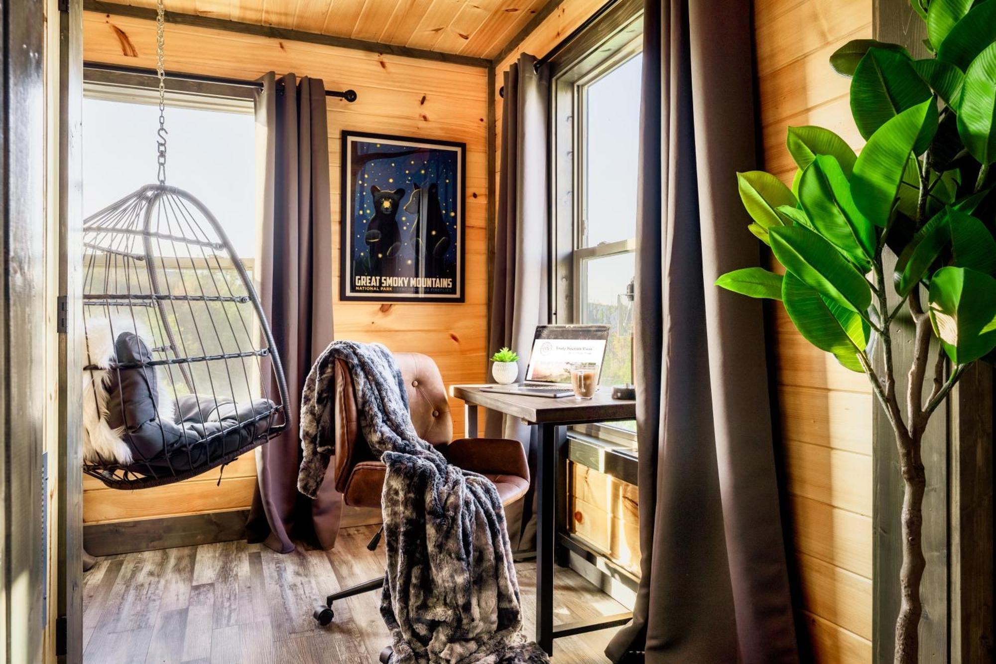 Mountainscape - Brand New Cabin W Views - Hottub - Firetable - Ps5 - Pooltable - 3 Pools Gatlinburg Exteriör bild