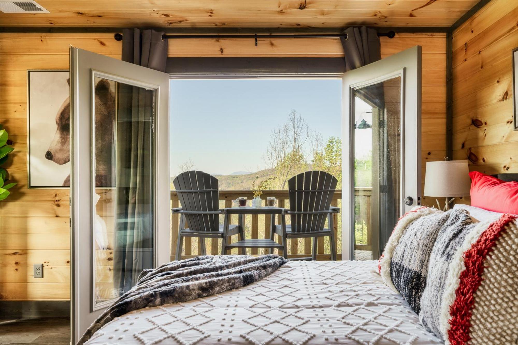 Mountainscape - Brand New Cabin W Views - Hottub - Firetable - Ps5 - Pooltable - 3 Pools Gatlinburg Exteriör bild