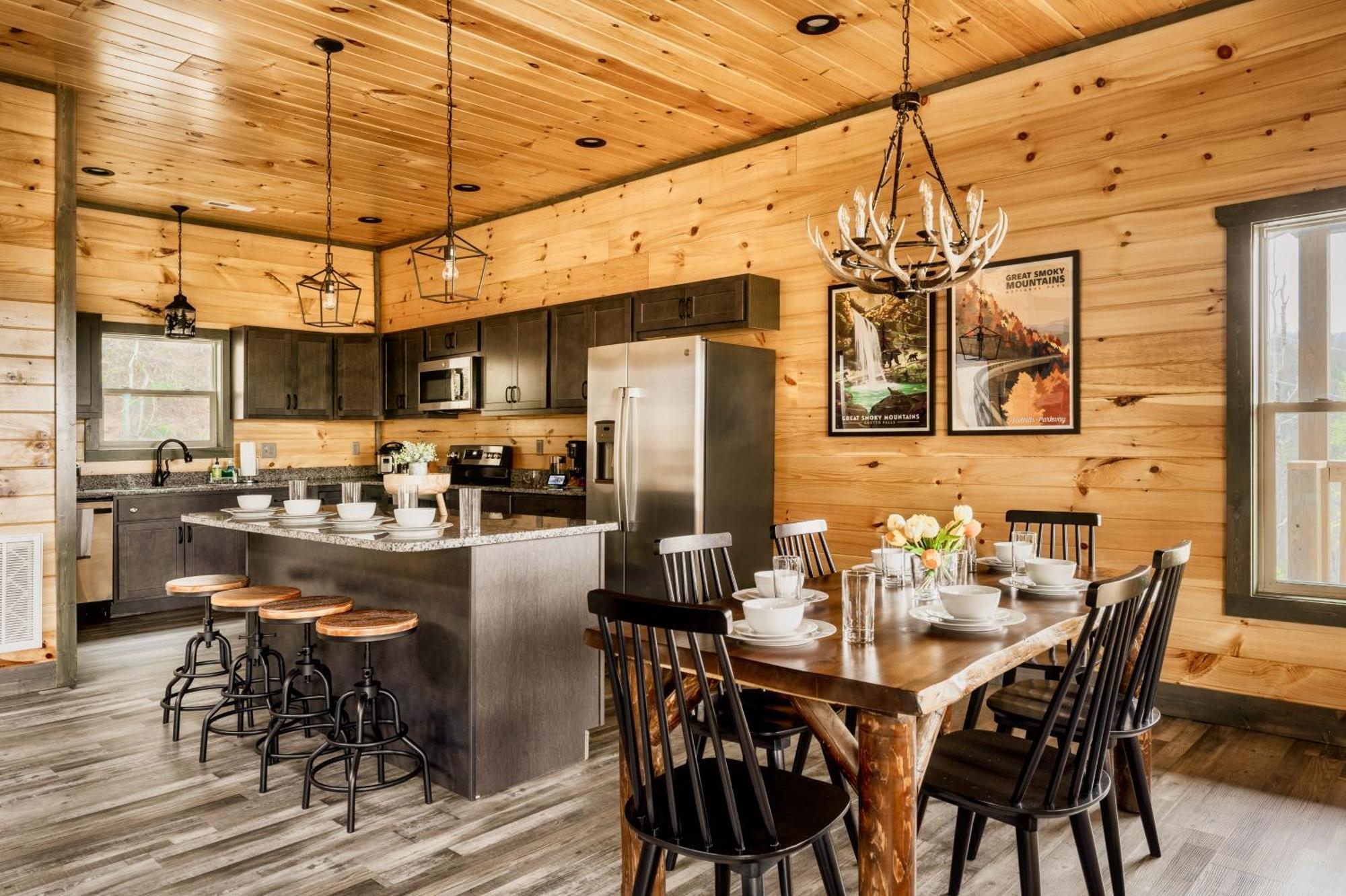 Mountainscape - Brand New Cabin W Views - Hottub - Firetable - Ps5 - Pooltable - 3 Pools Gatlinburg Exteriör bild